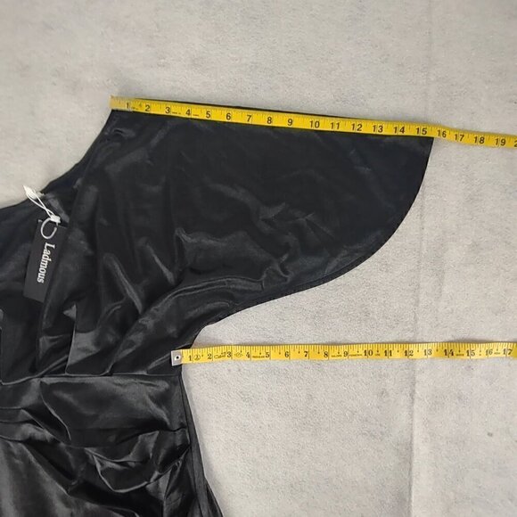 Ladmous Black Off The Shoulder Bat Sleeve Ruched Bodycon Mini Dress Size M (NWT) - Picture 10 of 13